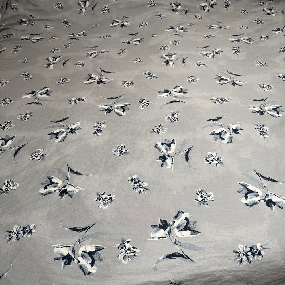 Calvin Klein Tulips Watercolor Queen Duvet Cover Grey 100% Cotton Zipper Closure